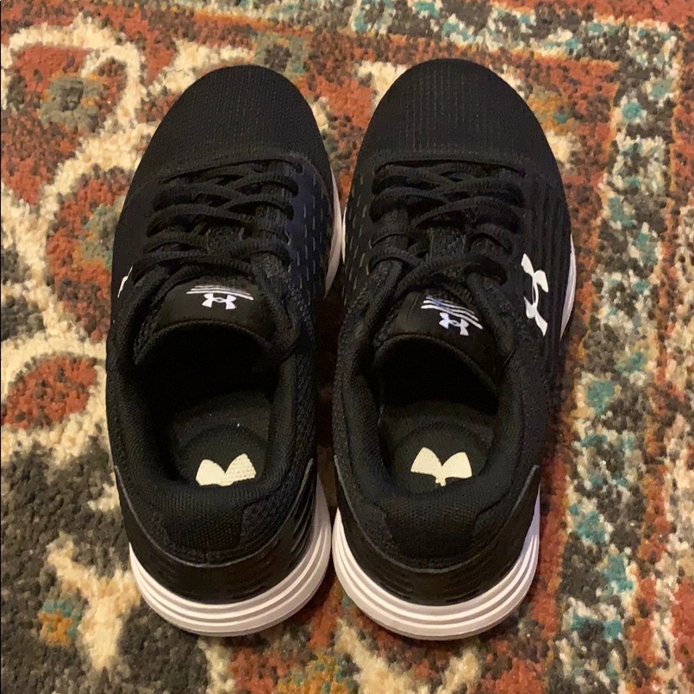 Under Armour tennis shoes